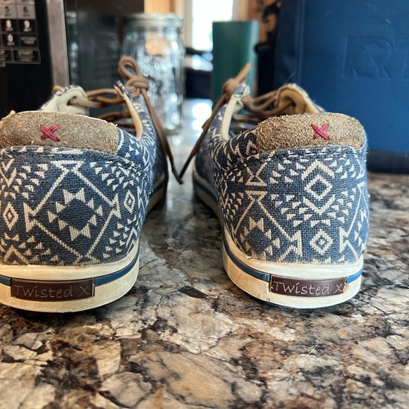 Hooey twisted x’s - Picture 5 of 6